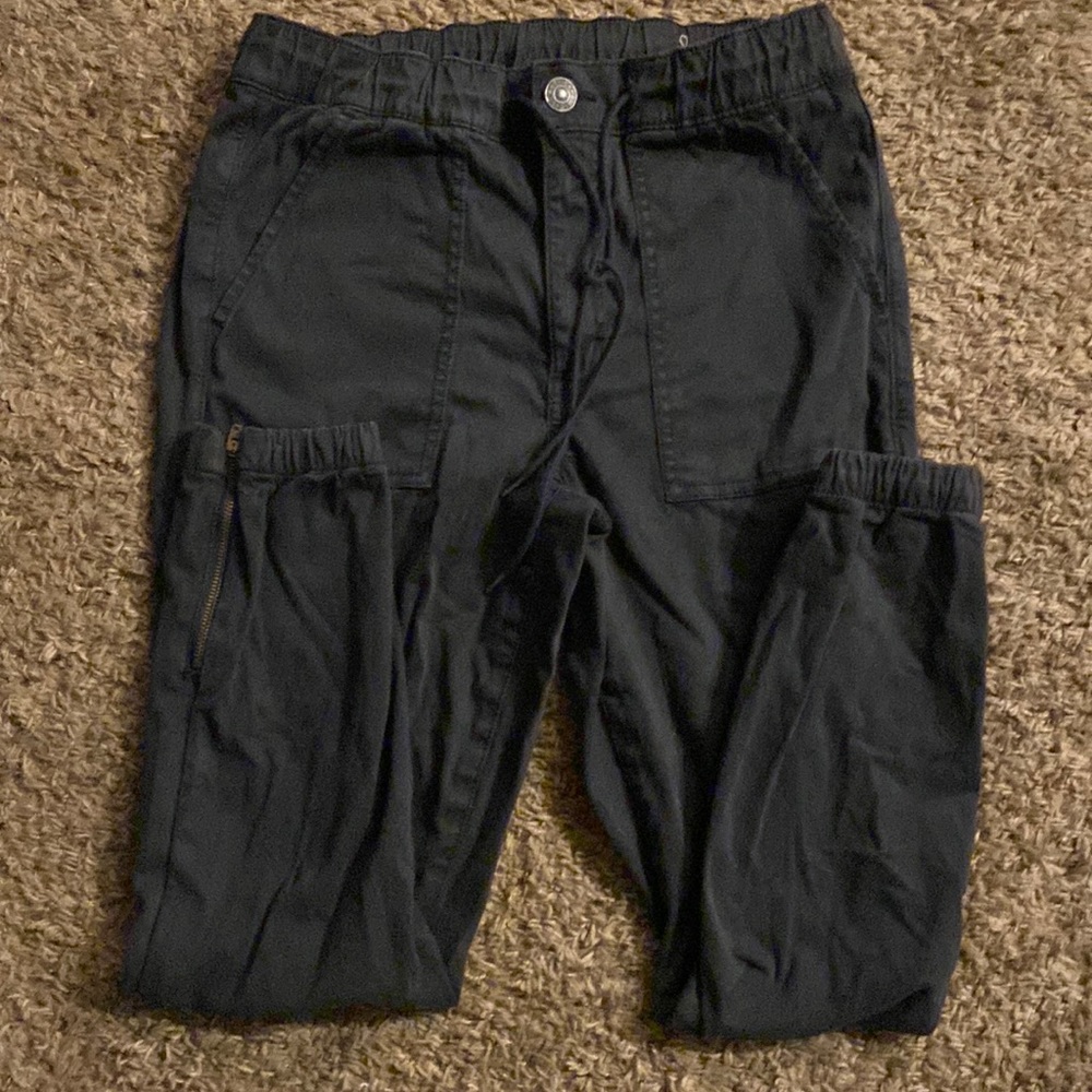 American eagle joggers. Size 12 short